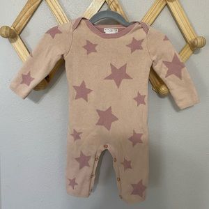 Baby girl star sweater romper. 3-6 month, very good condition.